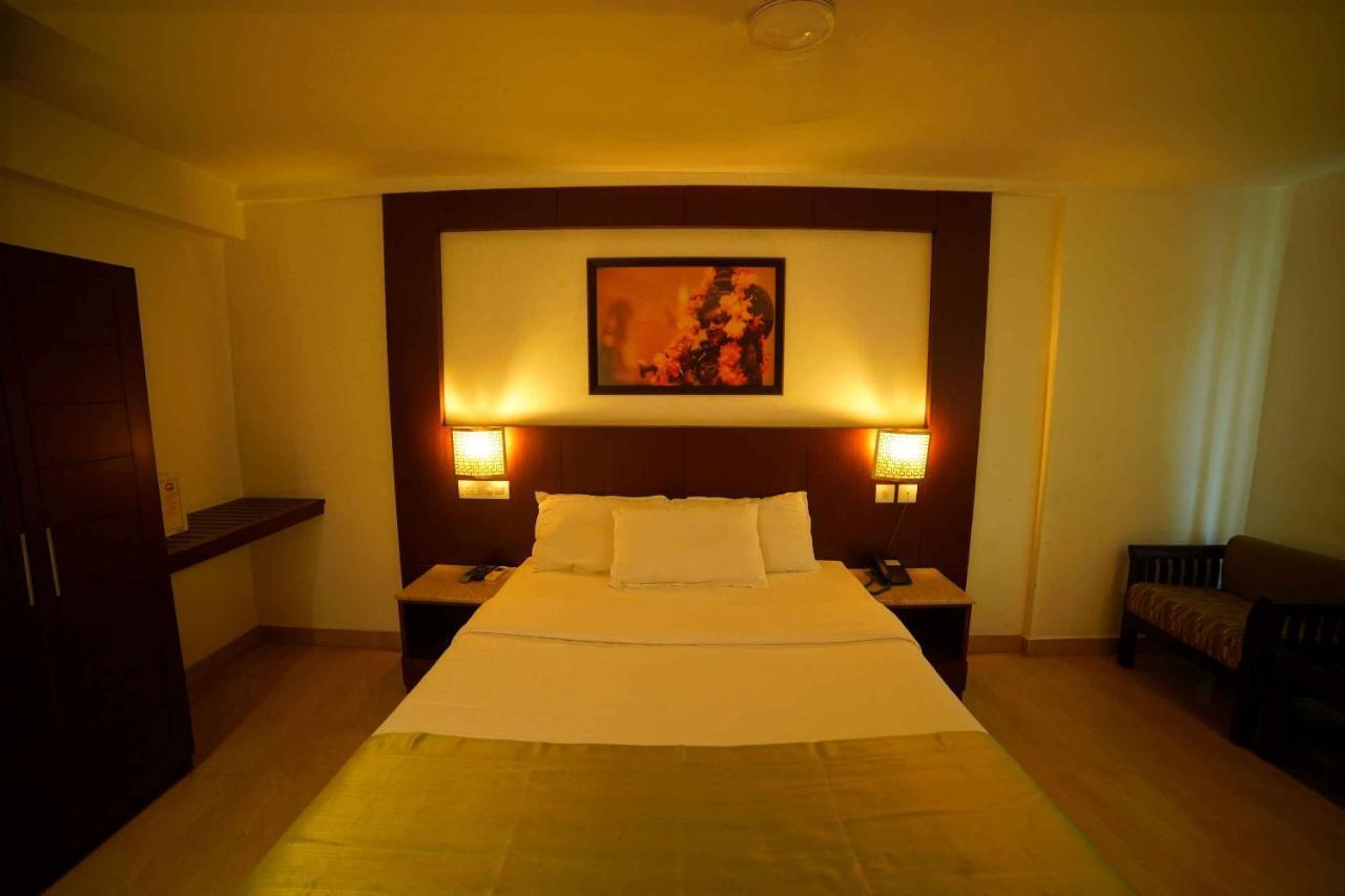 Lalitha Inn Guruvāyūr Екстериор снимка